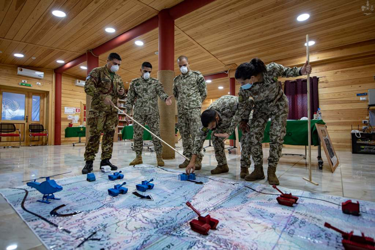 Libano, sulla “Blue Line” dove la speranza di pace comincia con lo sminamento