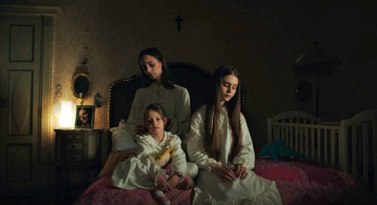“Buio” di Emanuela Rossi, primo thriller a uscire in diretta streaming