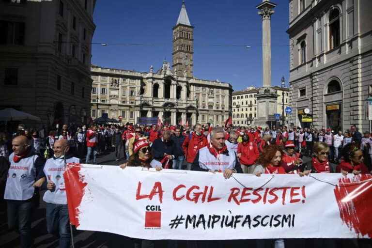 L’anti-fascismo è vivo ma ora serve la politica