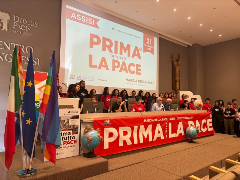 Contro la guerra dovremmo bloccare tutto e fermarci tutti